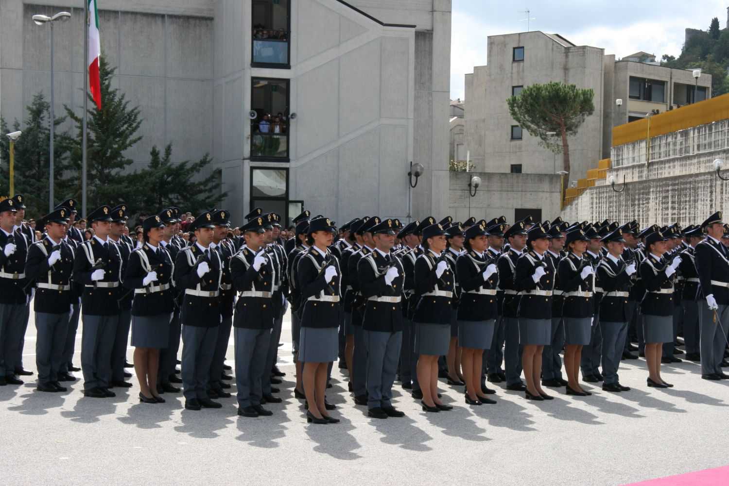 Scuola Polizia Istituti istruzione